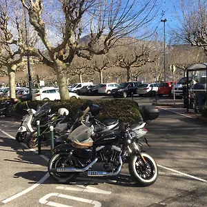 https://la-le-lac.hotels-rhonealpes.com